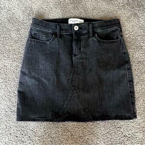Abercrombie Kids Black Skirt- Size Small 15/16